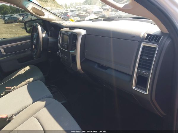 2019 RAM 1500 CLASSIC SLT  4X4 6'4 BOX