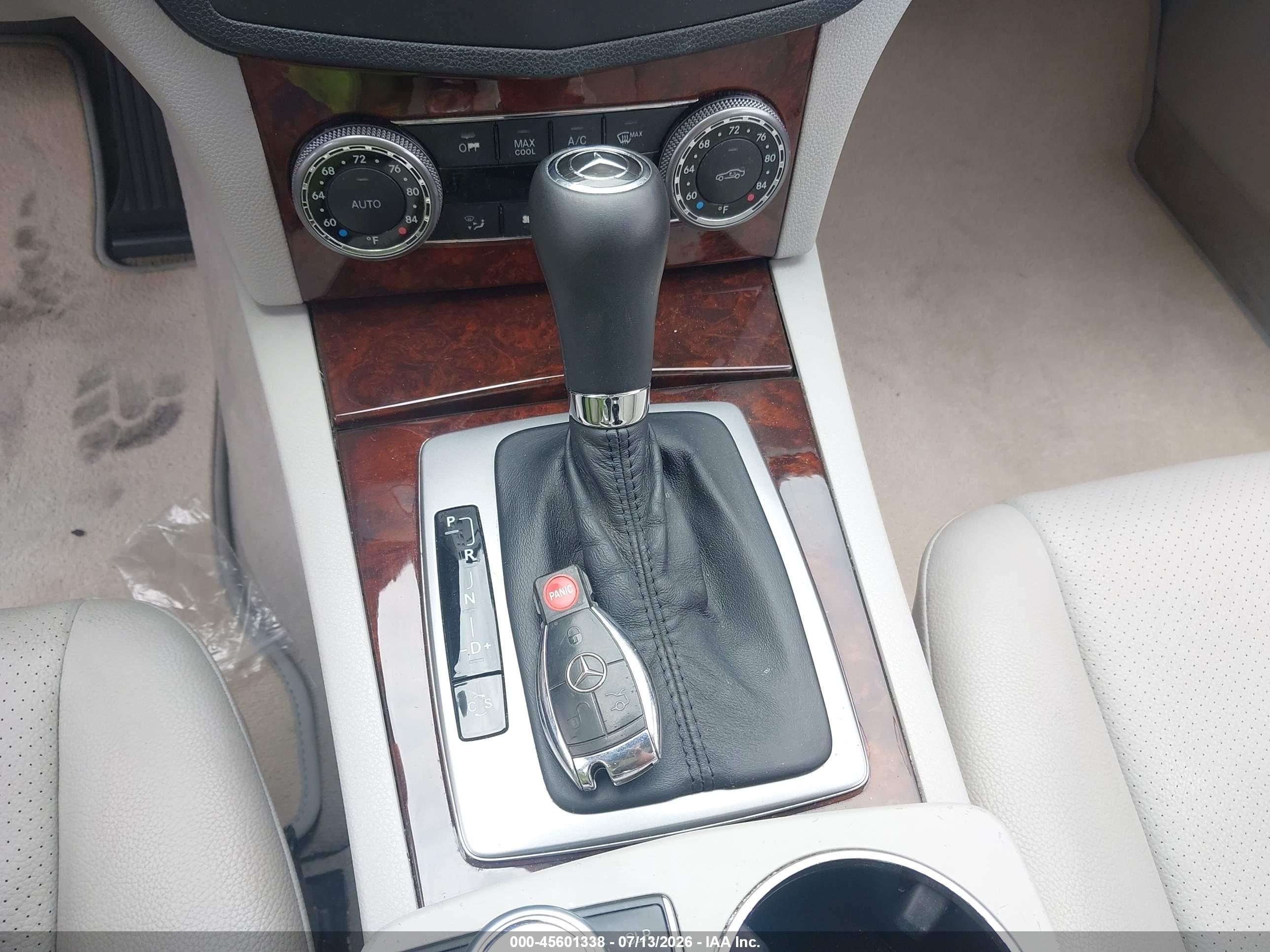 2009 MERCEDES-BENZ C 300 C300