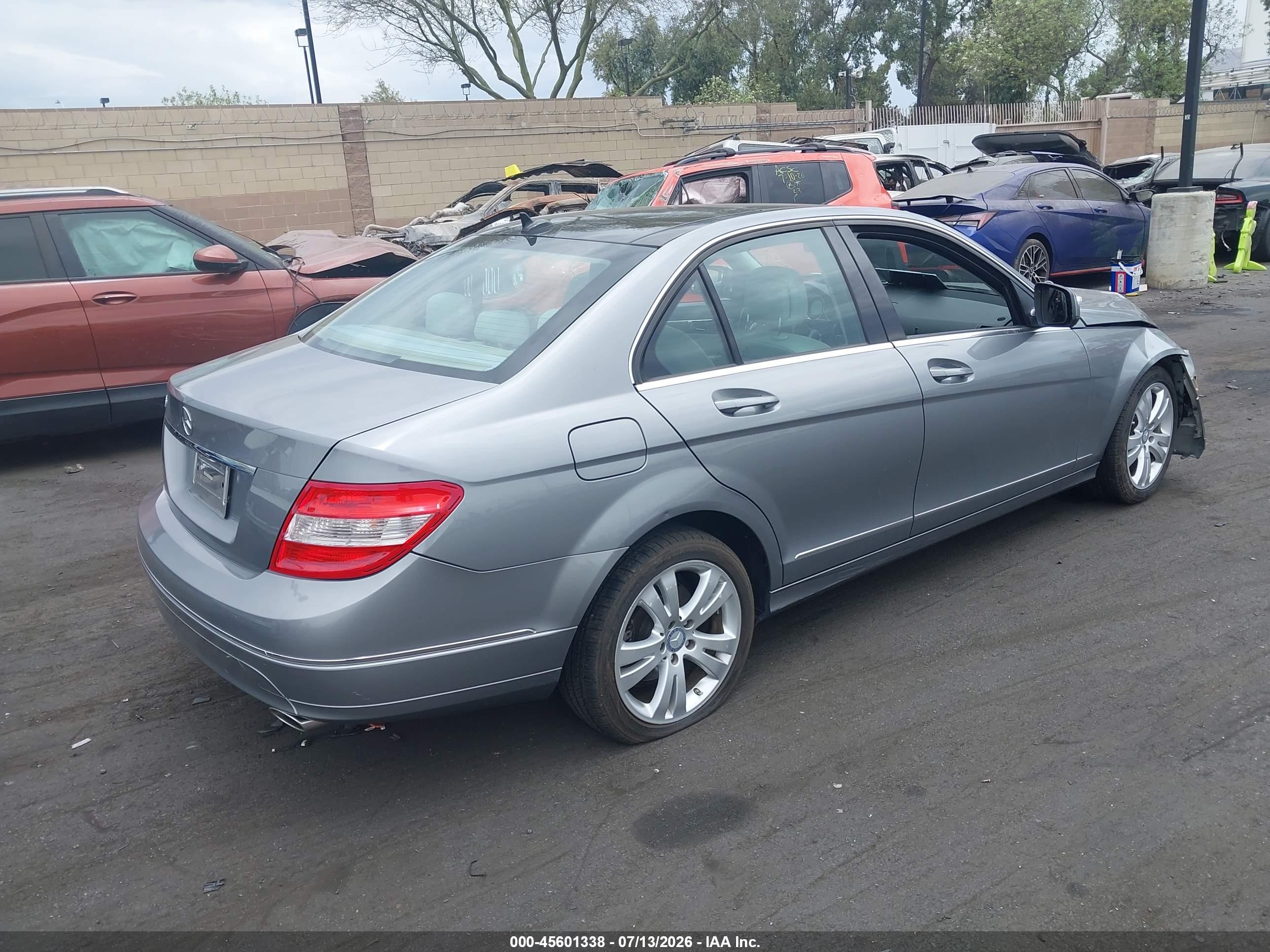 2009 MERCEDES-BENZ C 300 C300