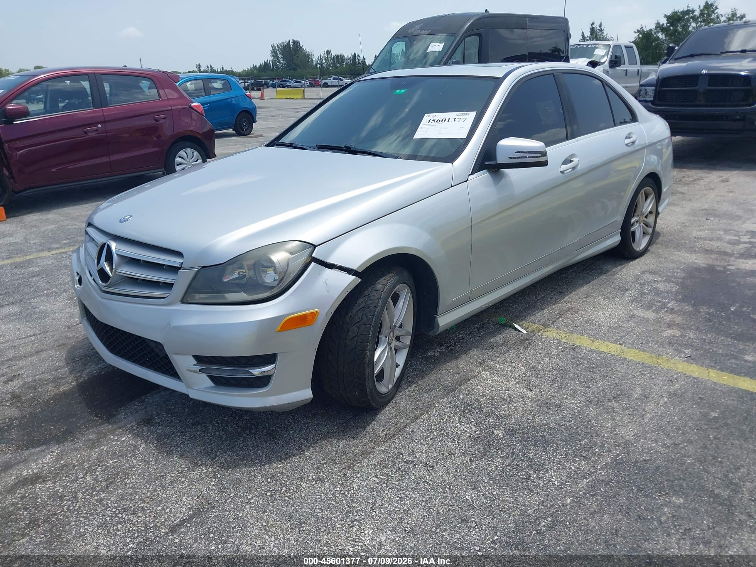 2013 MERCEDES-BENZ C 250 SPORT
