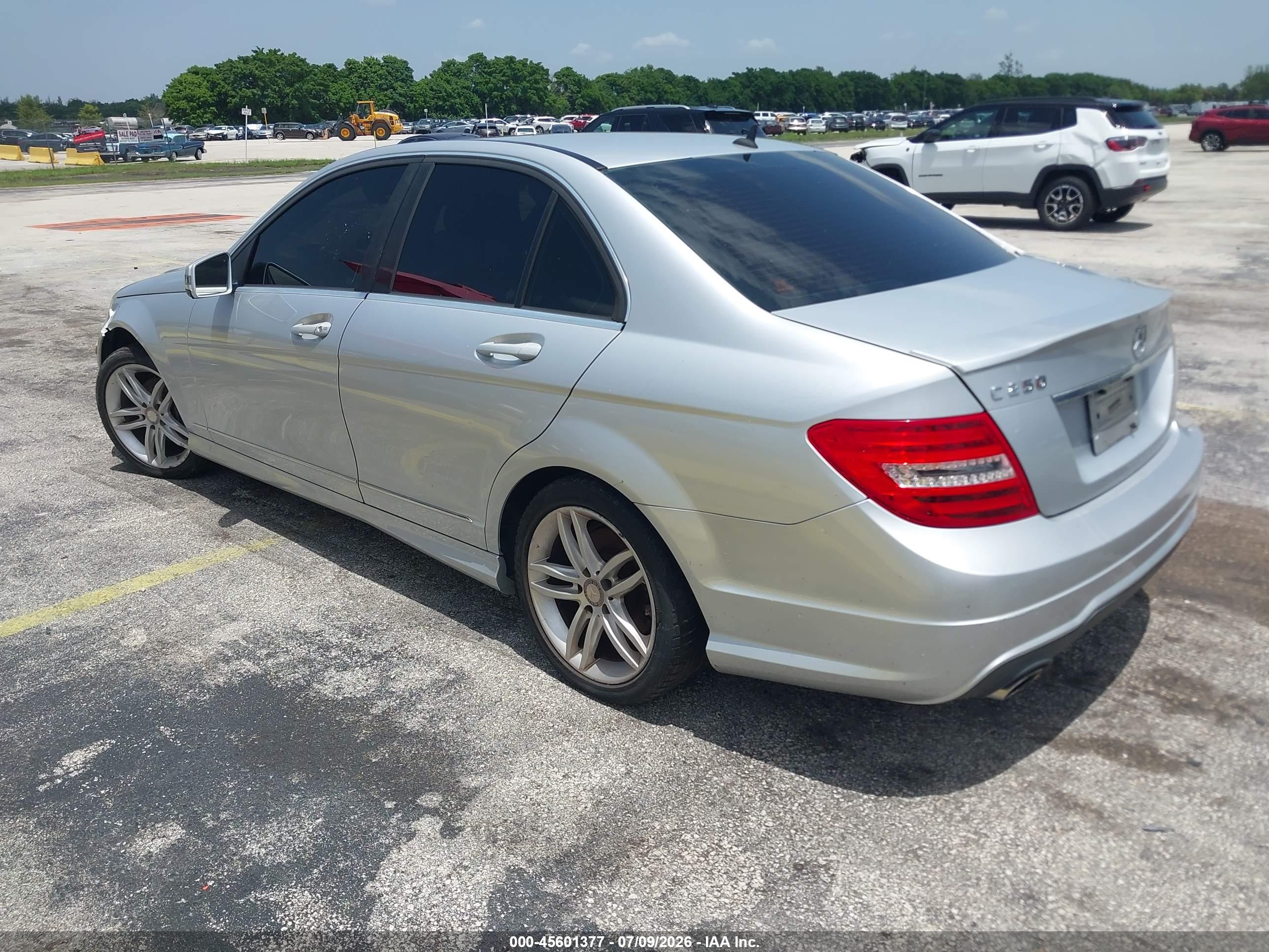2013 MERCEDES-BENZ C 250 SPORT