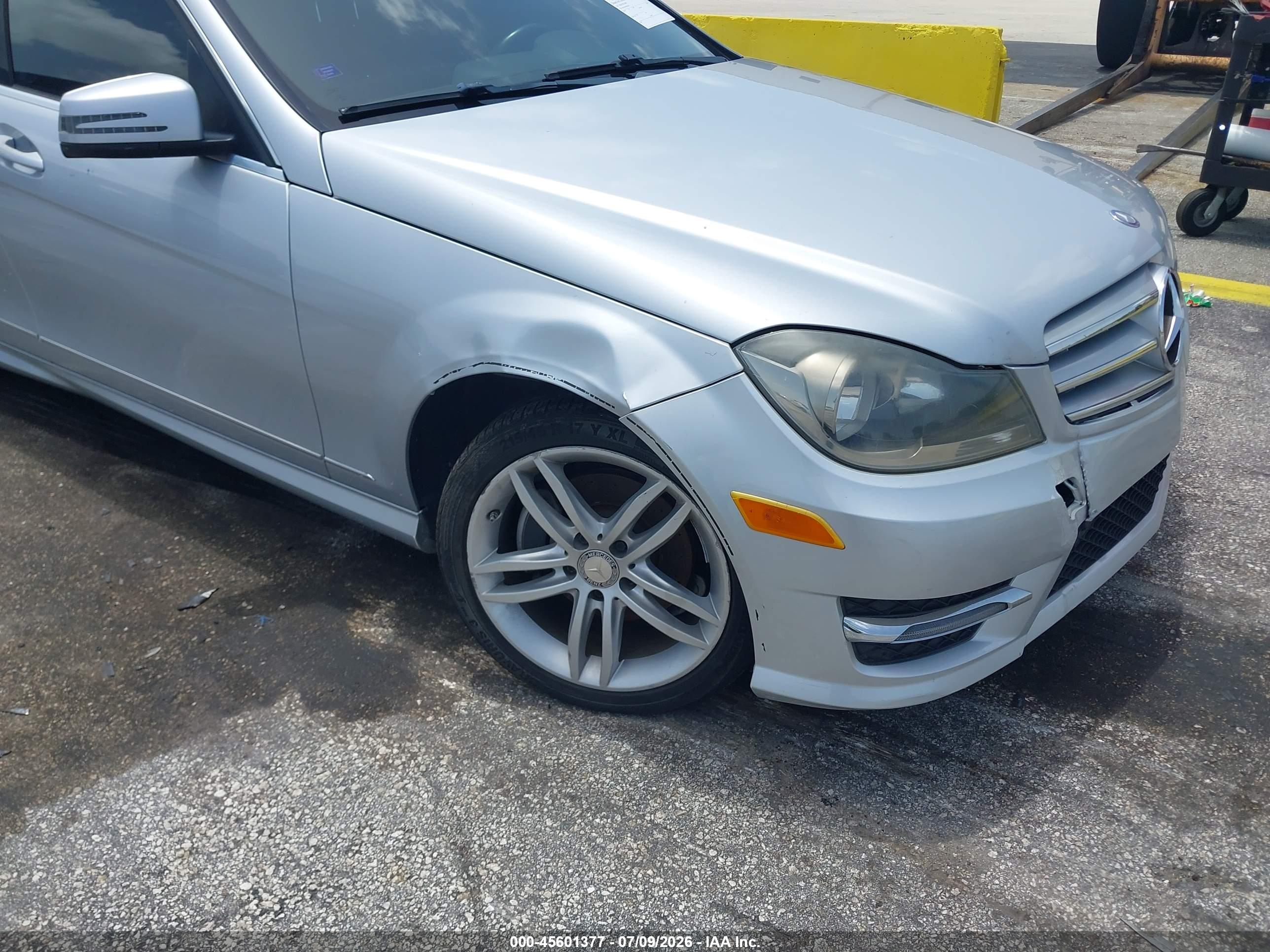 2013 MERCEDES-BENZ C 250 SPORT