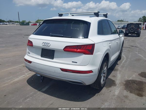 2020 AUDI Q5 quattro Premium