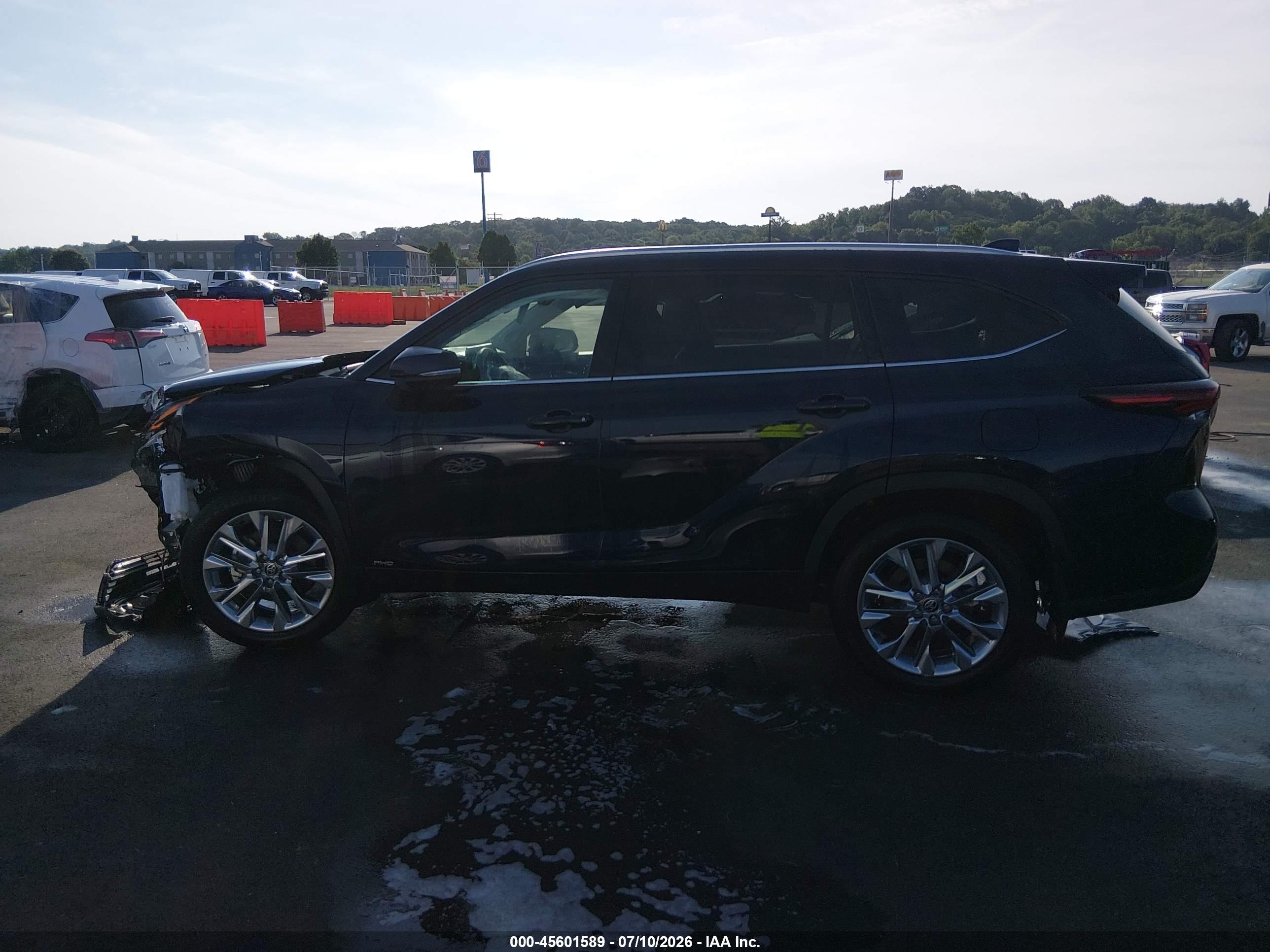 2026 TOYOTA HIGHLANDER HYBRID LIMITED