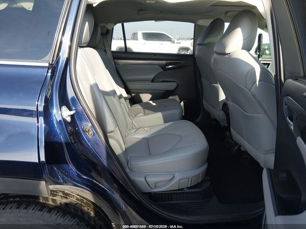 2026 TOYOTA HIGHLANDER HYBRID LIMITED