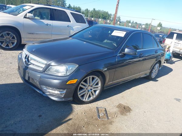 2013 MERCEDES-BENZ C 250 SPORT