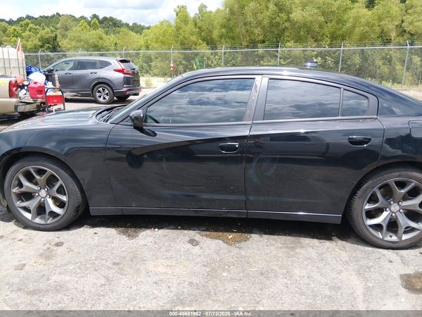 2016 DODGE CHARGER SXT