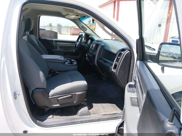 2019 RAM 1500 CLASSIC TRADESMAN  4X2 8' BOX