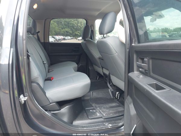 2017 RAM 1500 TRADESMAN  4X2 5'7 BOX