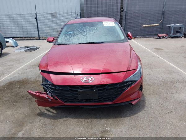 2022 HYUNDAI ELANTRA SE