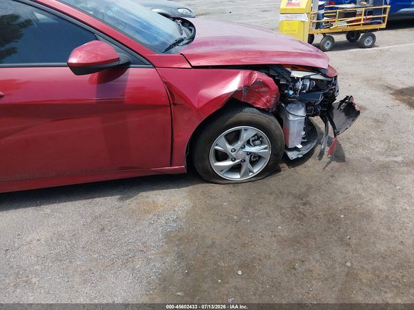 2022 HYUNDAI ELANTRA SE