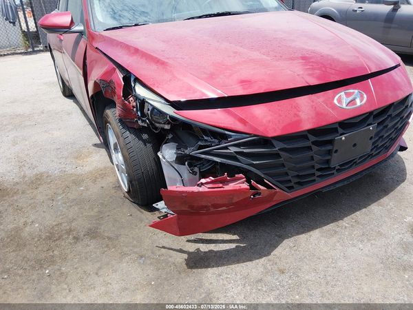 2022 HYUNDAI ELANTRA SE