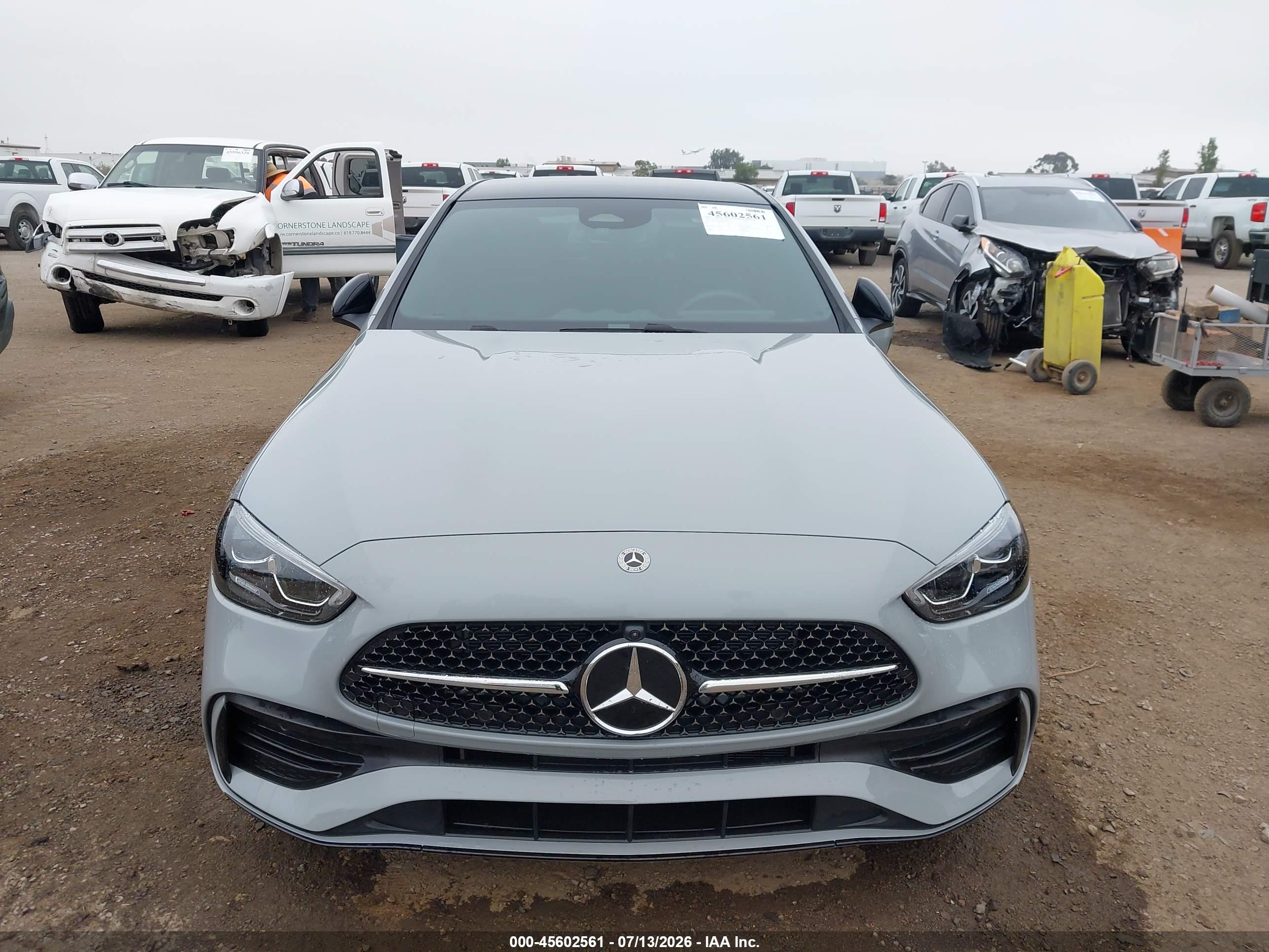 2025 MERCEDES-BENZ C 300 C300