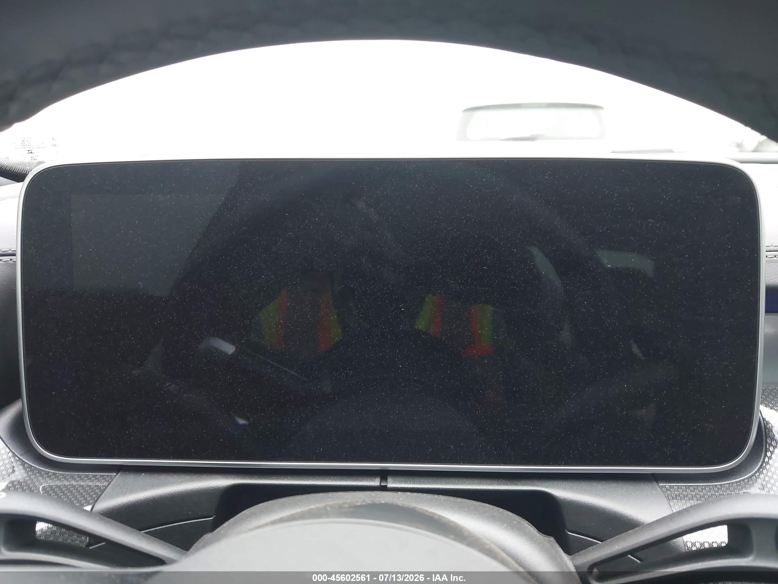 2025 MERCEDES-BENZ C 300 C300