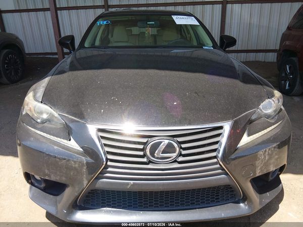 2016 LEXUS IS 200T