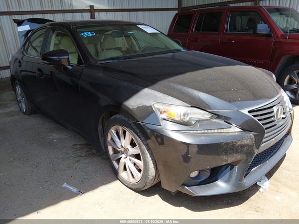 2016 LEXUS IS 200T