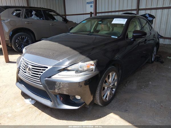 2016 LEXUS IS 200T