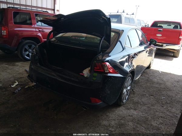 2016 LEXUS IS 200T