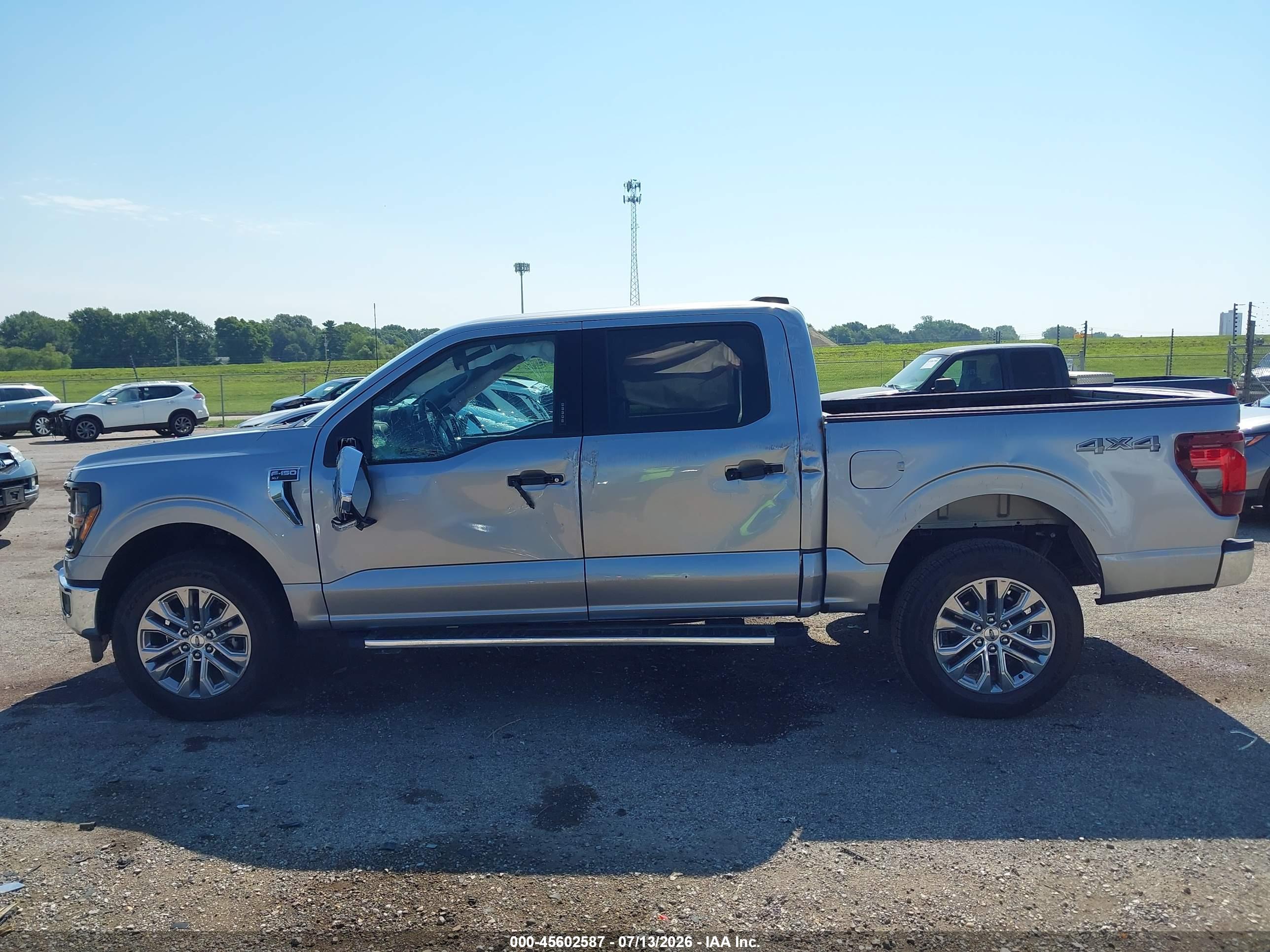 2026 FORD F-150 XLT