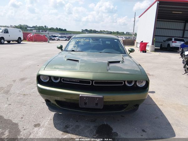 2021 DODGE CHALLENGER SXT AWD