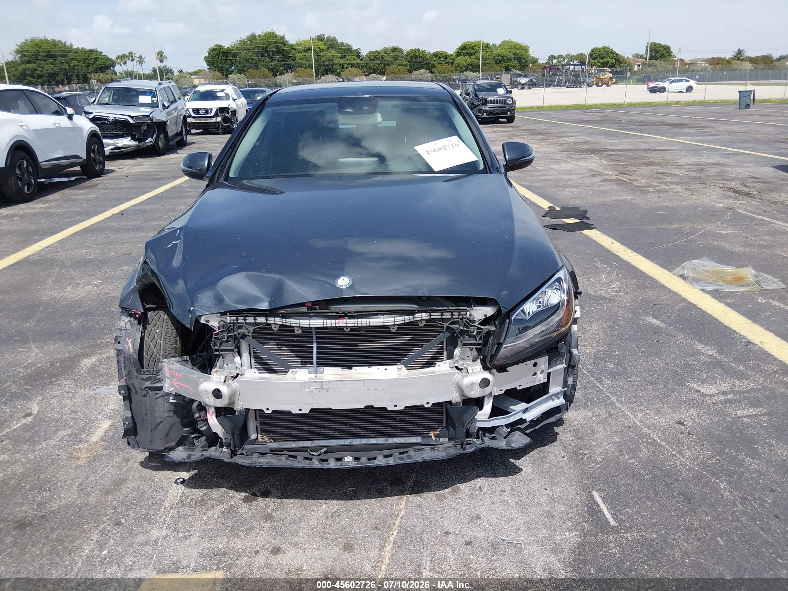 2016 MERCEDES-BENZ C 300 LUXURY
