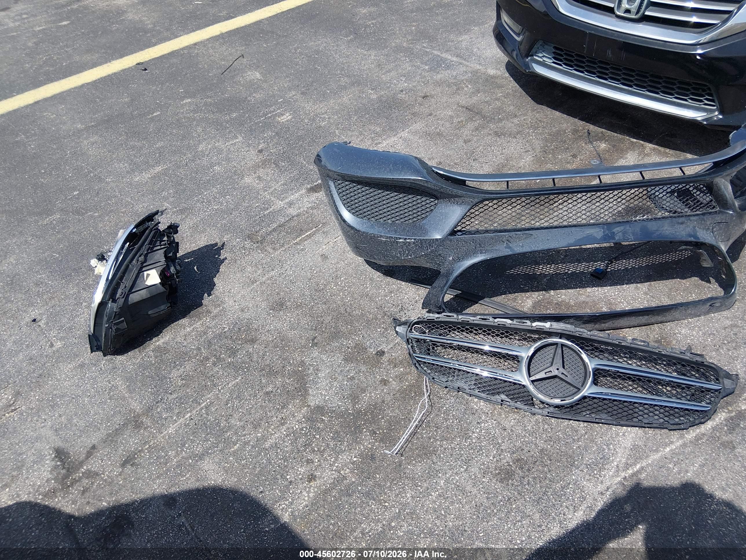2016 MERCEDES-BENZ C 300 LUXURY