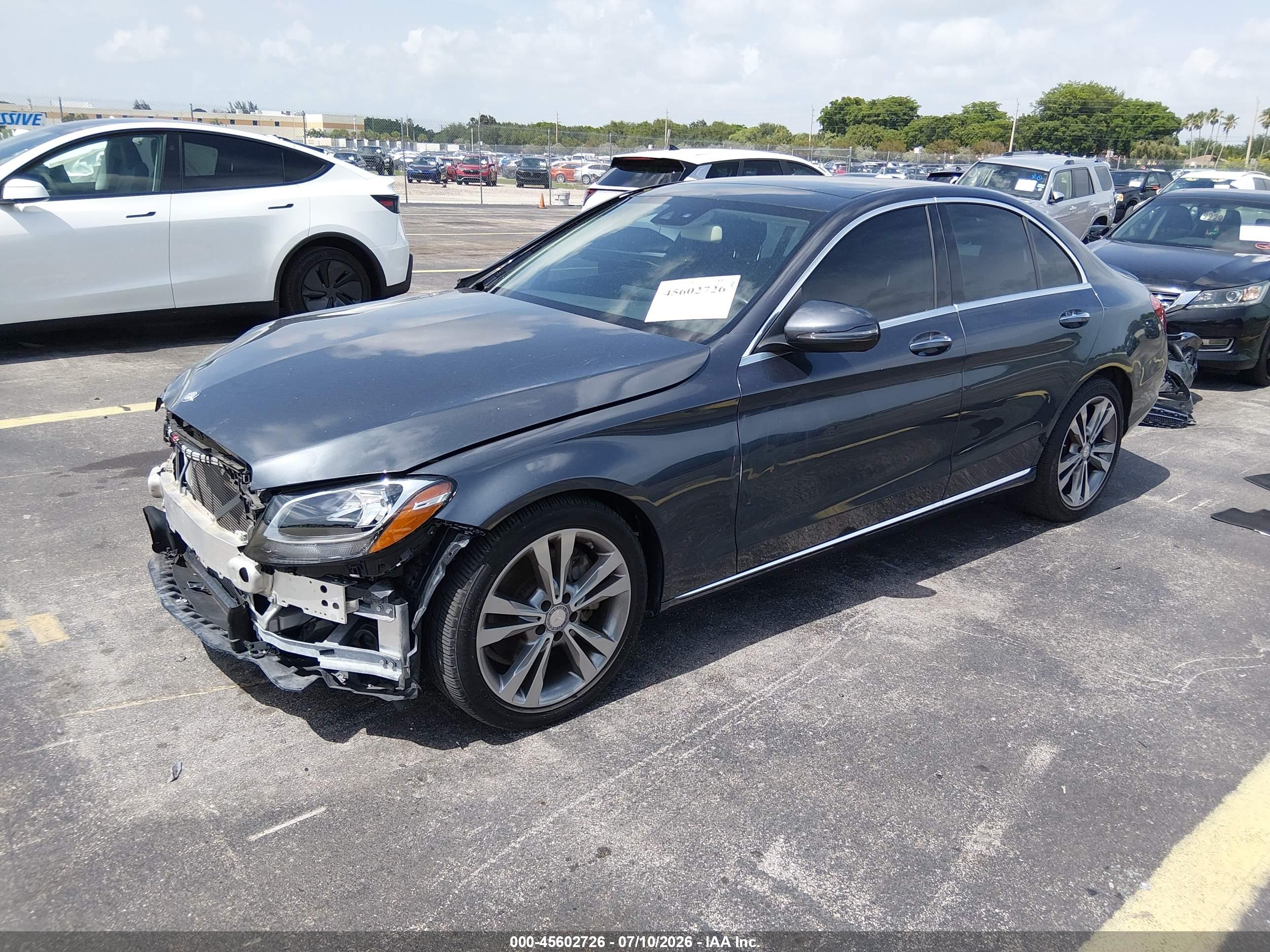 2016 MERCEDES-BENZ C 300 LUXURY
