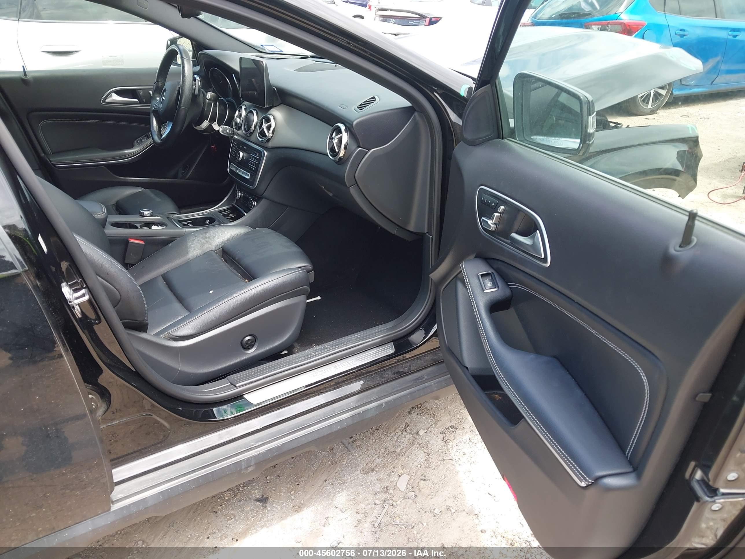 2020 MERCEDES-BENZ GLA 250 GLA250