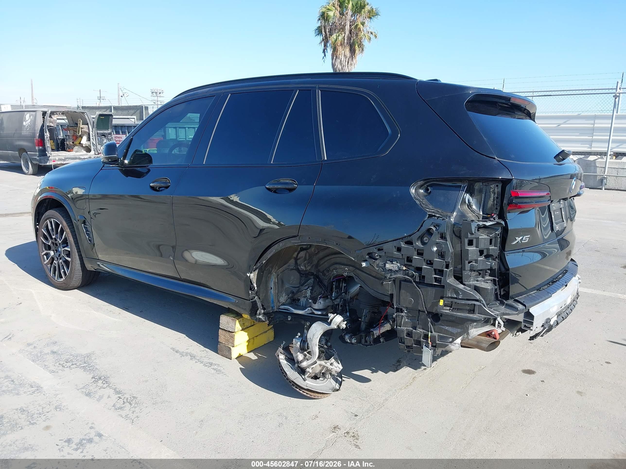 2025 BMW X5 PHEV XDRIVE50E