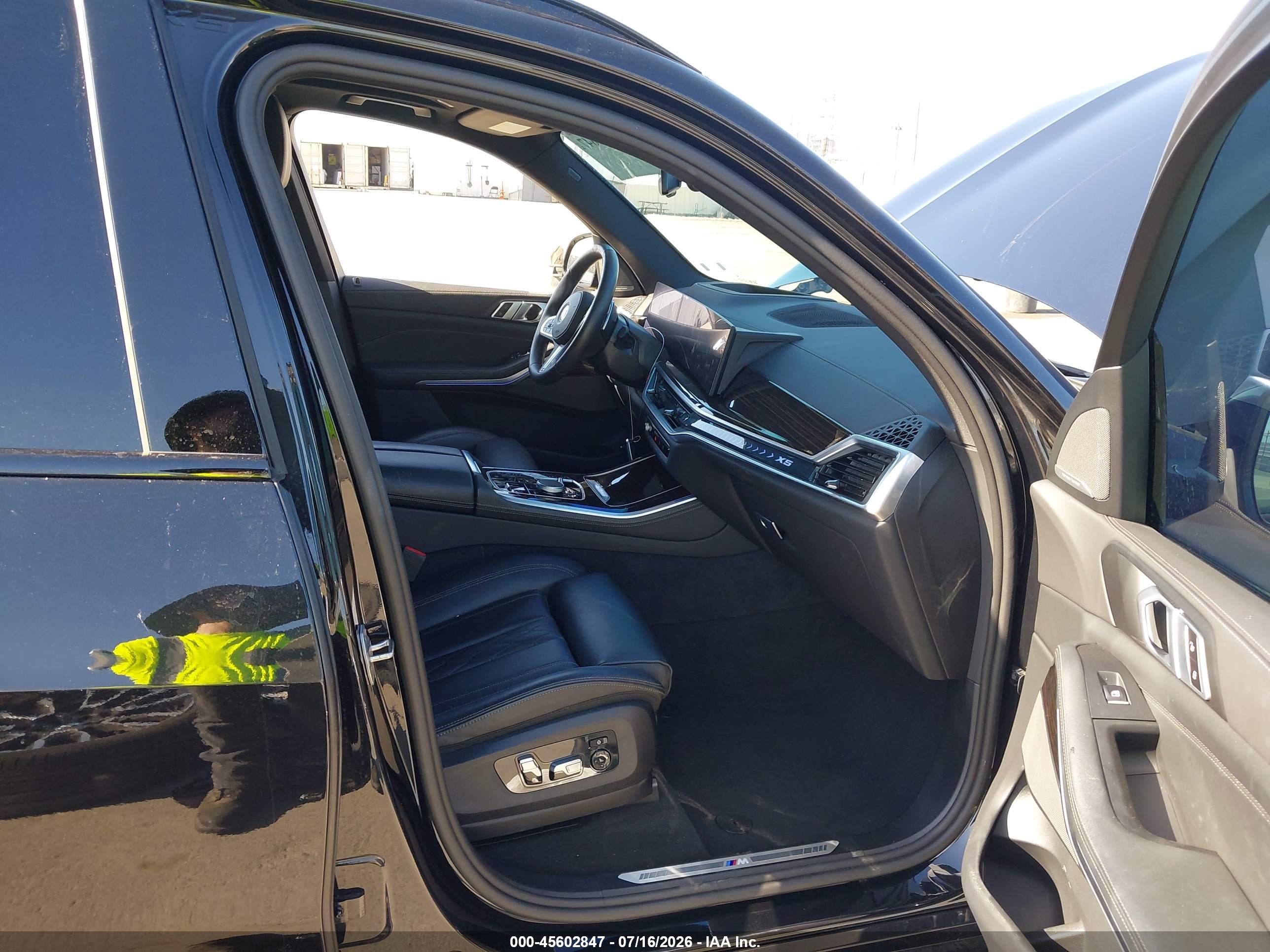 2025 BMW X5 PHEV XDRIVE50E