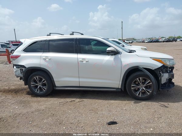 2016 TOYOTA HIGHLANDER XLE V6