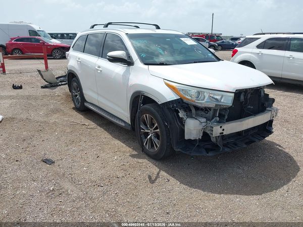 2016 TOYOTA HIGHLANDER XLE V6