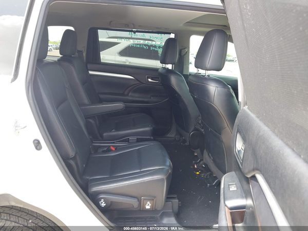 2016 TOYOTA HIGHLANDER XLE V6