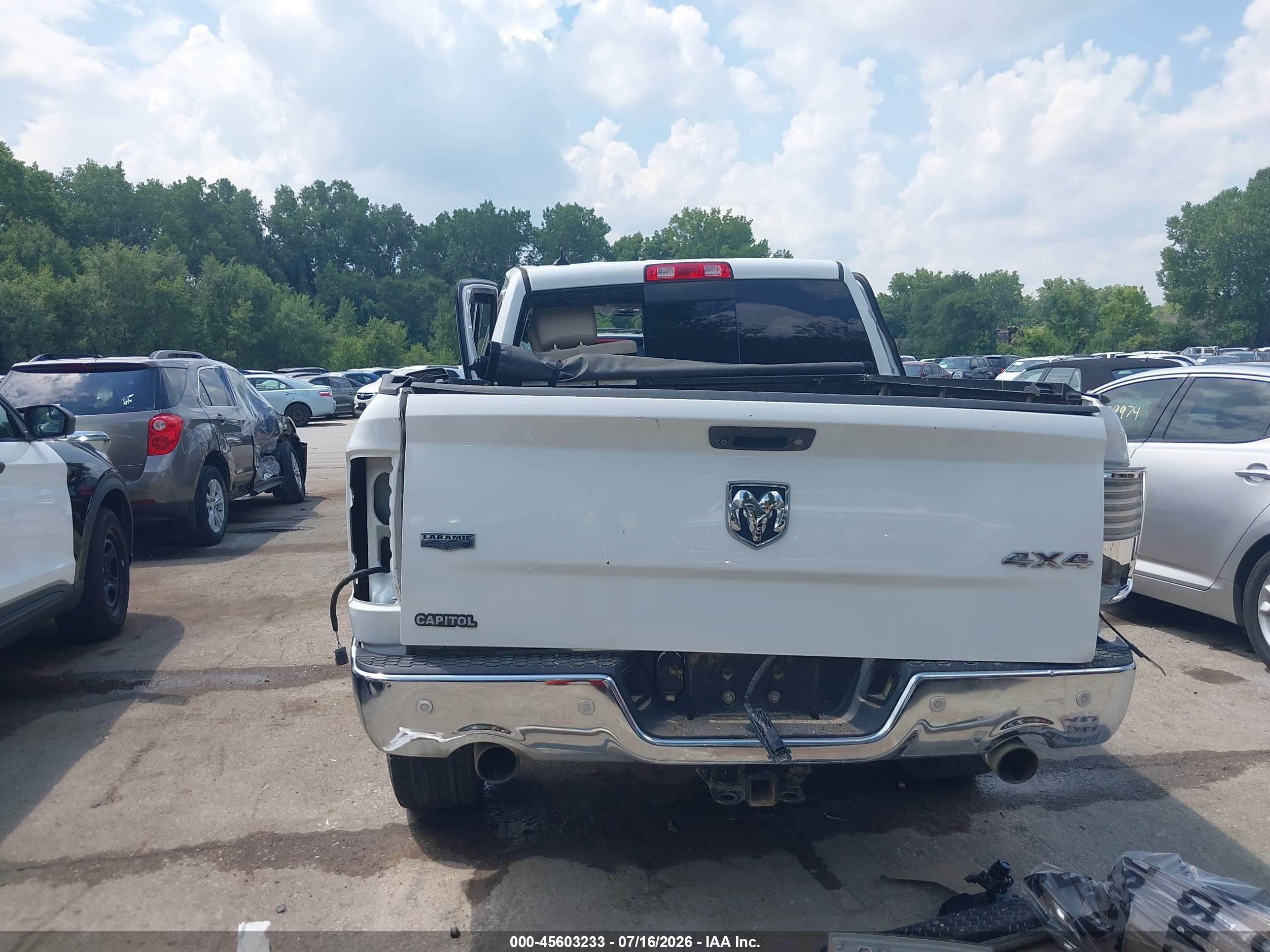 2016 RAM 1500 LARAMIE