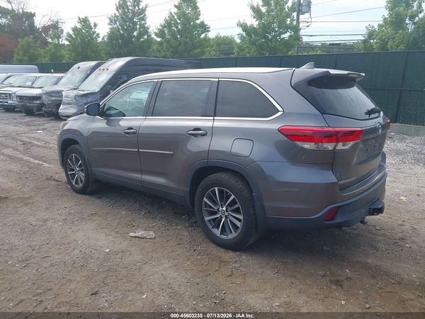 2019 TOYOTA HIGHLANDER XLE