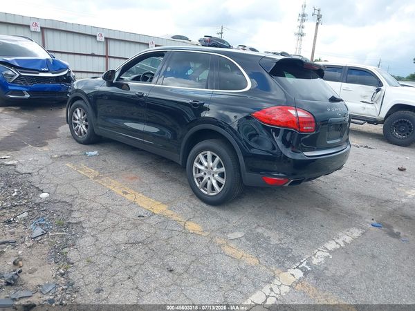 2012 PORSCHE CAYENNE