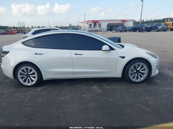 2022 TESLA MODEL 3