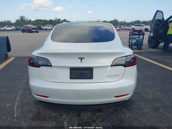 2022 TESLA MODEL 3