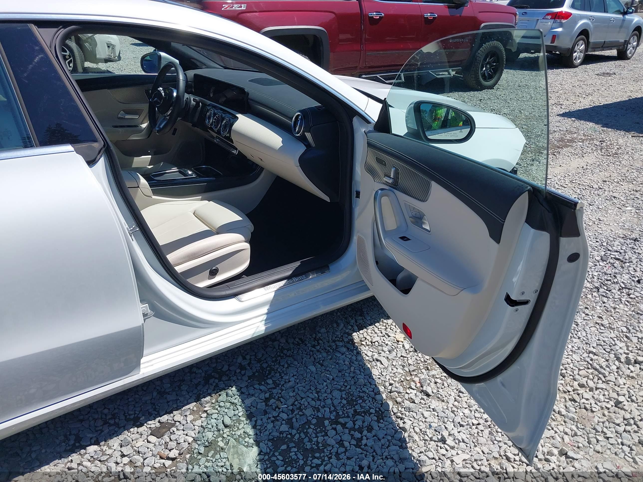 2024 MERCEDES-BENZ CLA 250 COUPE 4MATIC