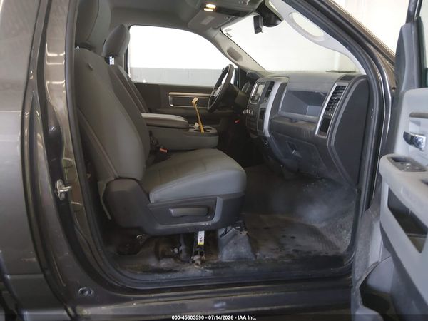 2016 RAM 1500 ST