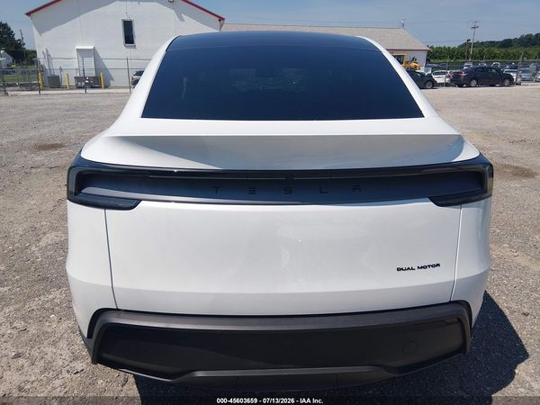 2026 TESLA MODEL Y