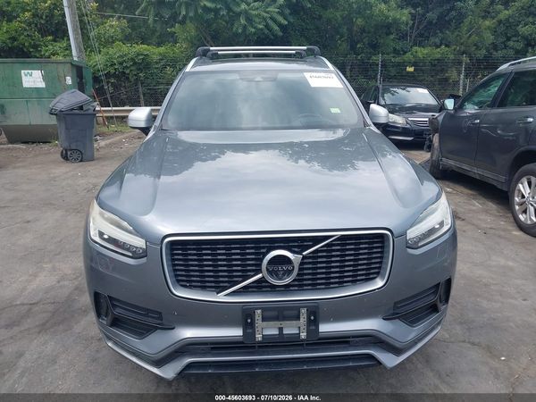 2017 VOLVO XC90 T6 R-DESIGN