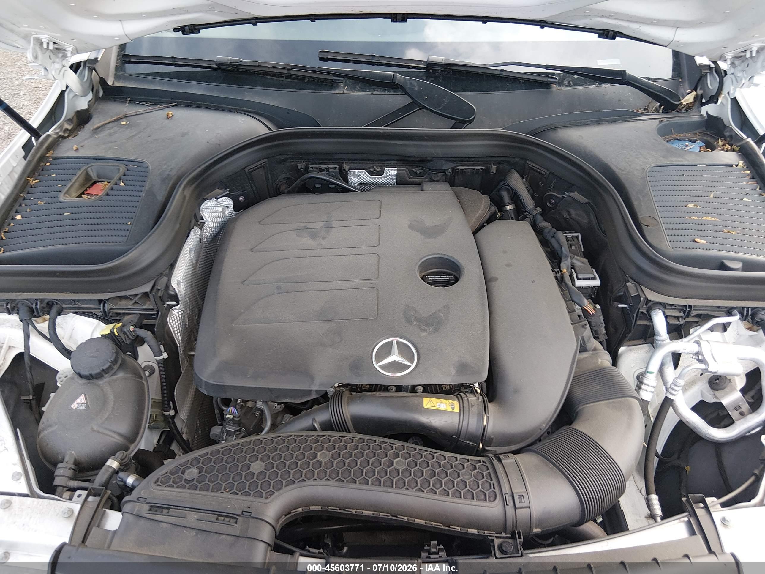 2021 MERCEDES-BENZ GLC 300 4MATIC SUV