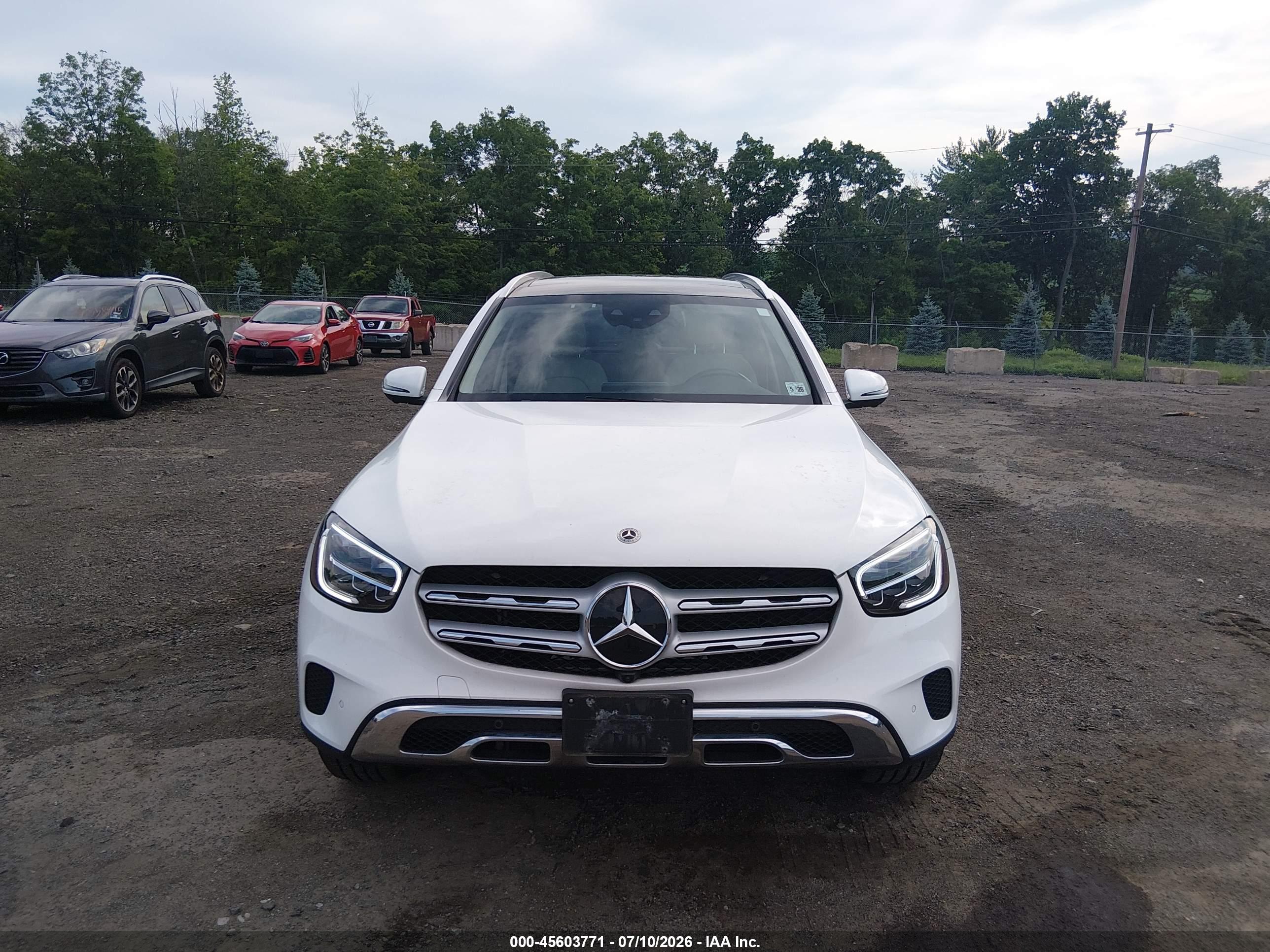 2021 MERCEDES-BENZ GLC 300 4MATIC SUV