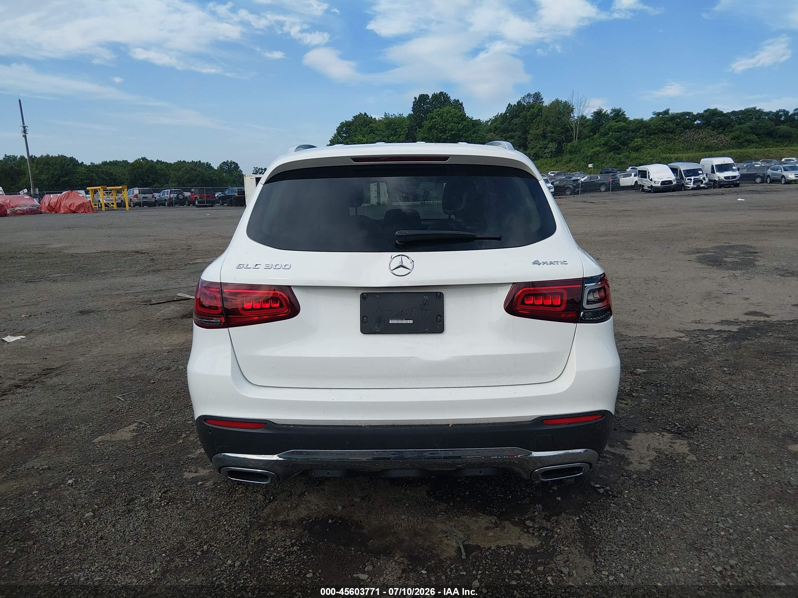 2021 MERCEDES-BENZ GLC 300 4MATIC SUV