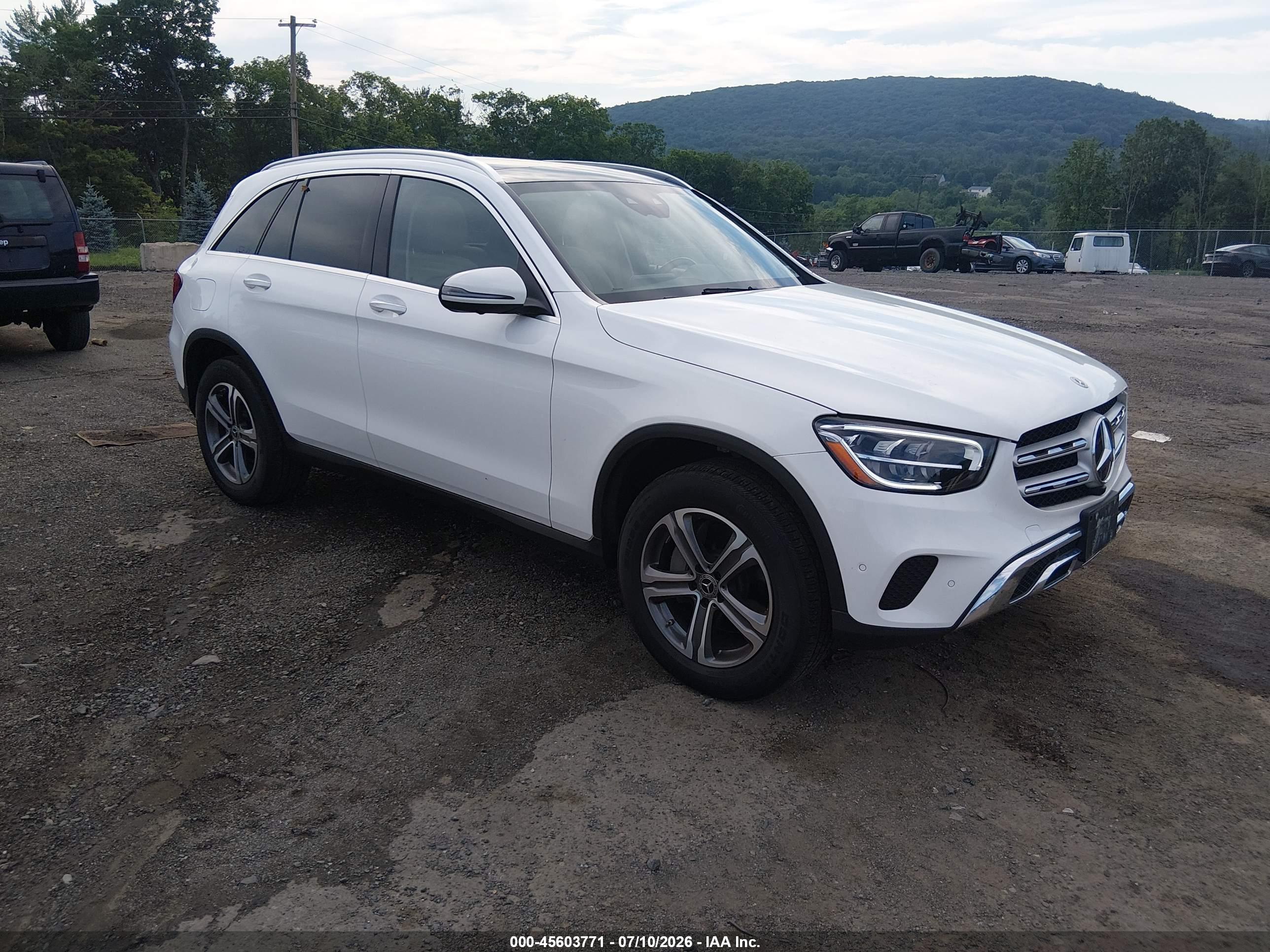2021 MERCEDES-BENZ GLC 300 4MATIC SUV