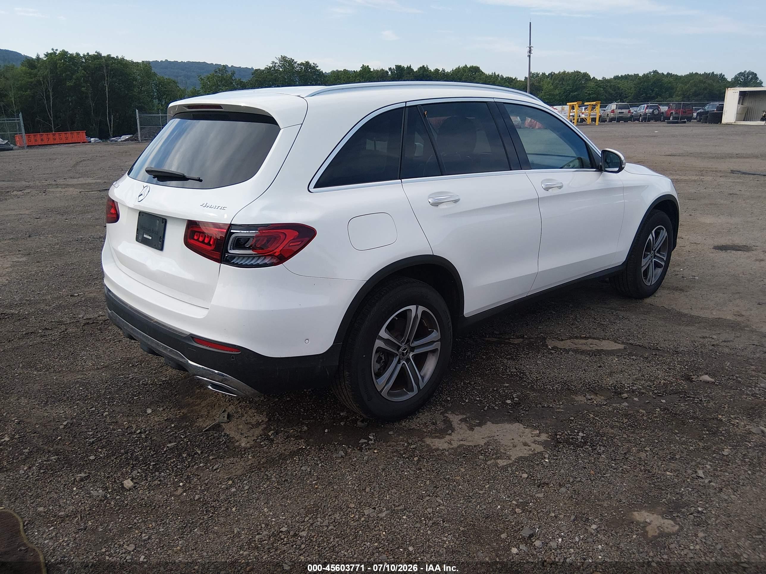 2021 MERCEDES-BENZ GLC 300 4MATIC SUV