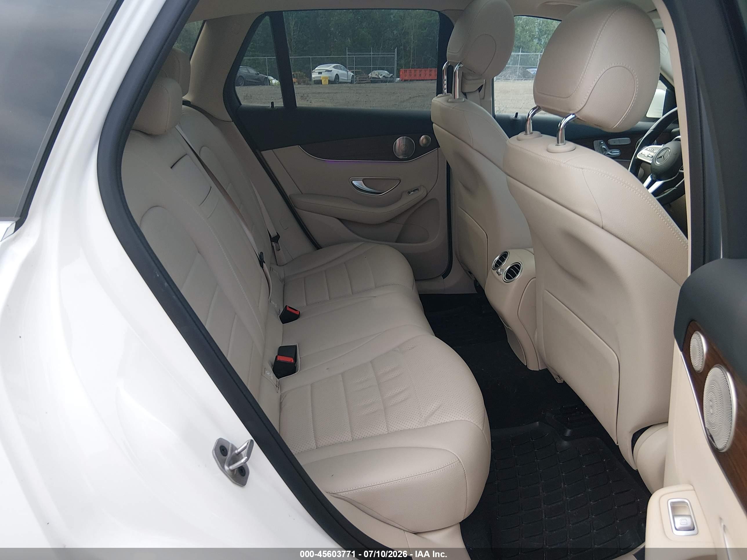 2021 MERCEDES-BENZ GLC 300 4MATIC SUV