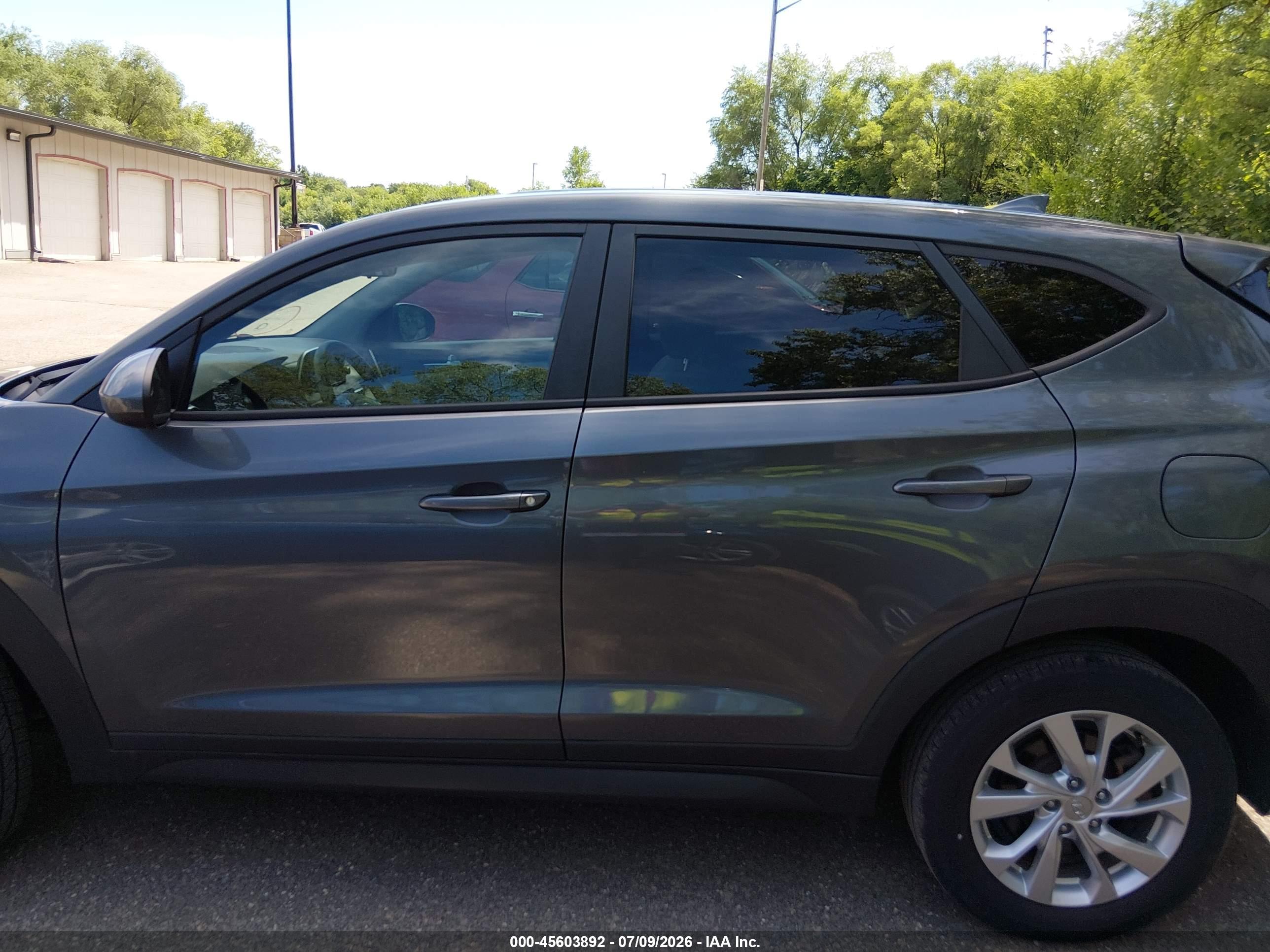 2019 HYUNDAI TUCSON SE