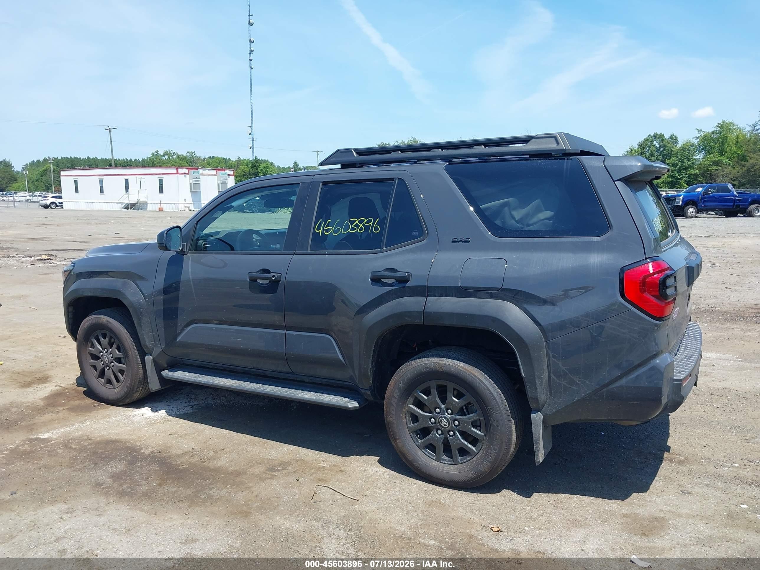 2026 TOYOTA 4RUNNER SR5
